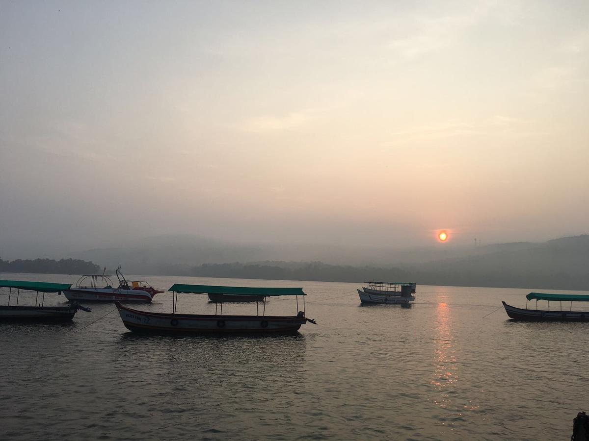 Breezywood Resort Малван Экстерьер фото